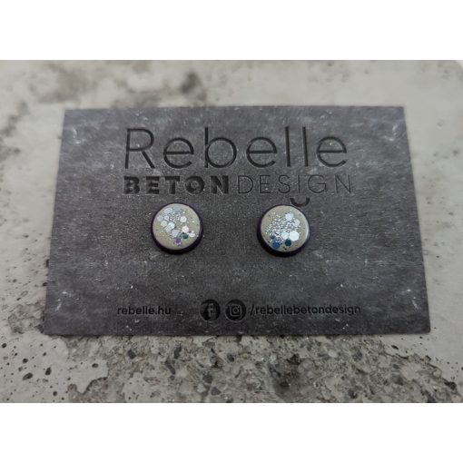 Lila keretes beton fülbevaló lila csillámmal 